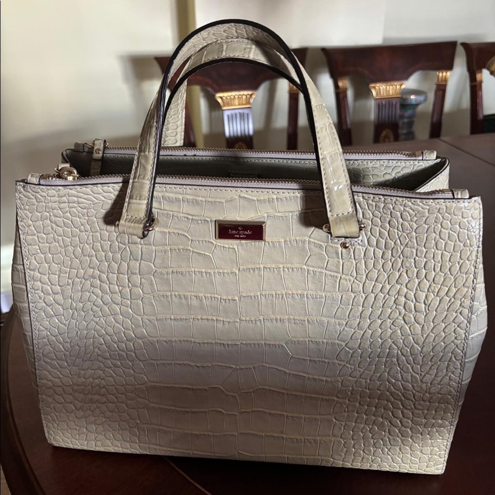 Bag - Picture 3 of 10